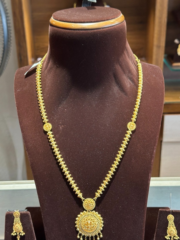 Traditional Gold Necklace