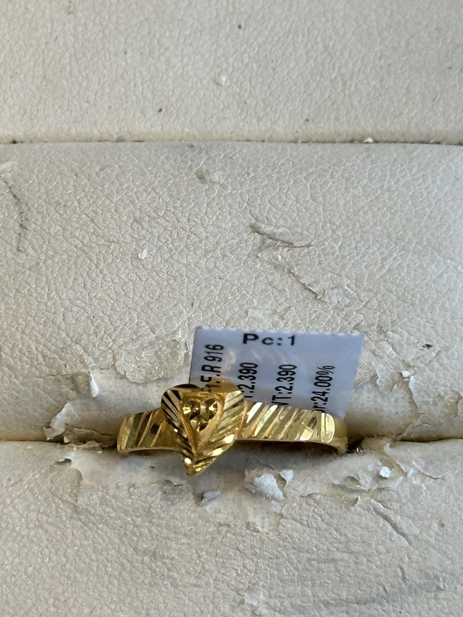 Gold Bracelet with Heart Shape (Copy) 5 (Copy)